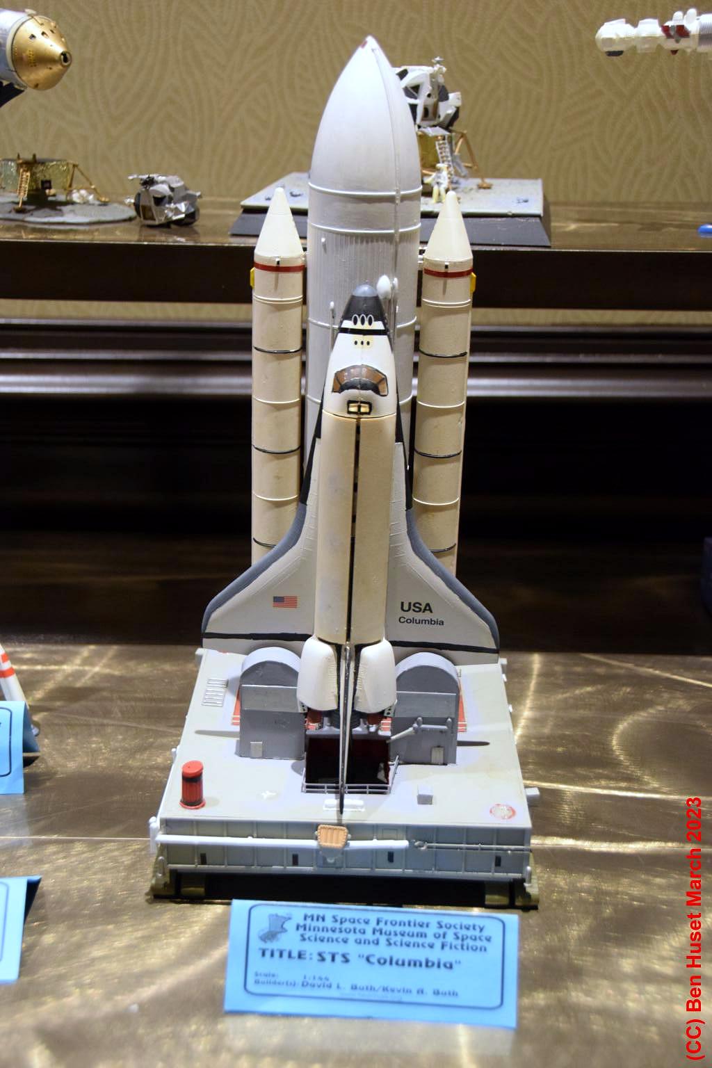 model of the space shuttle