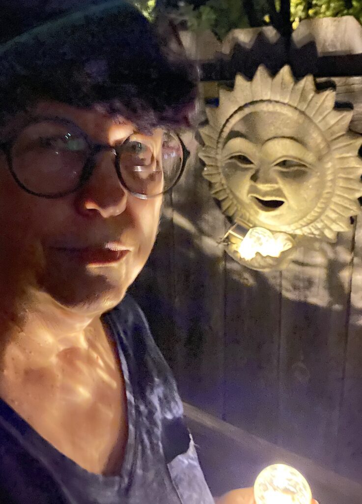 Author GOH Emma Bull