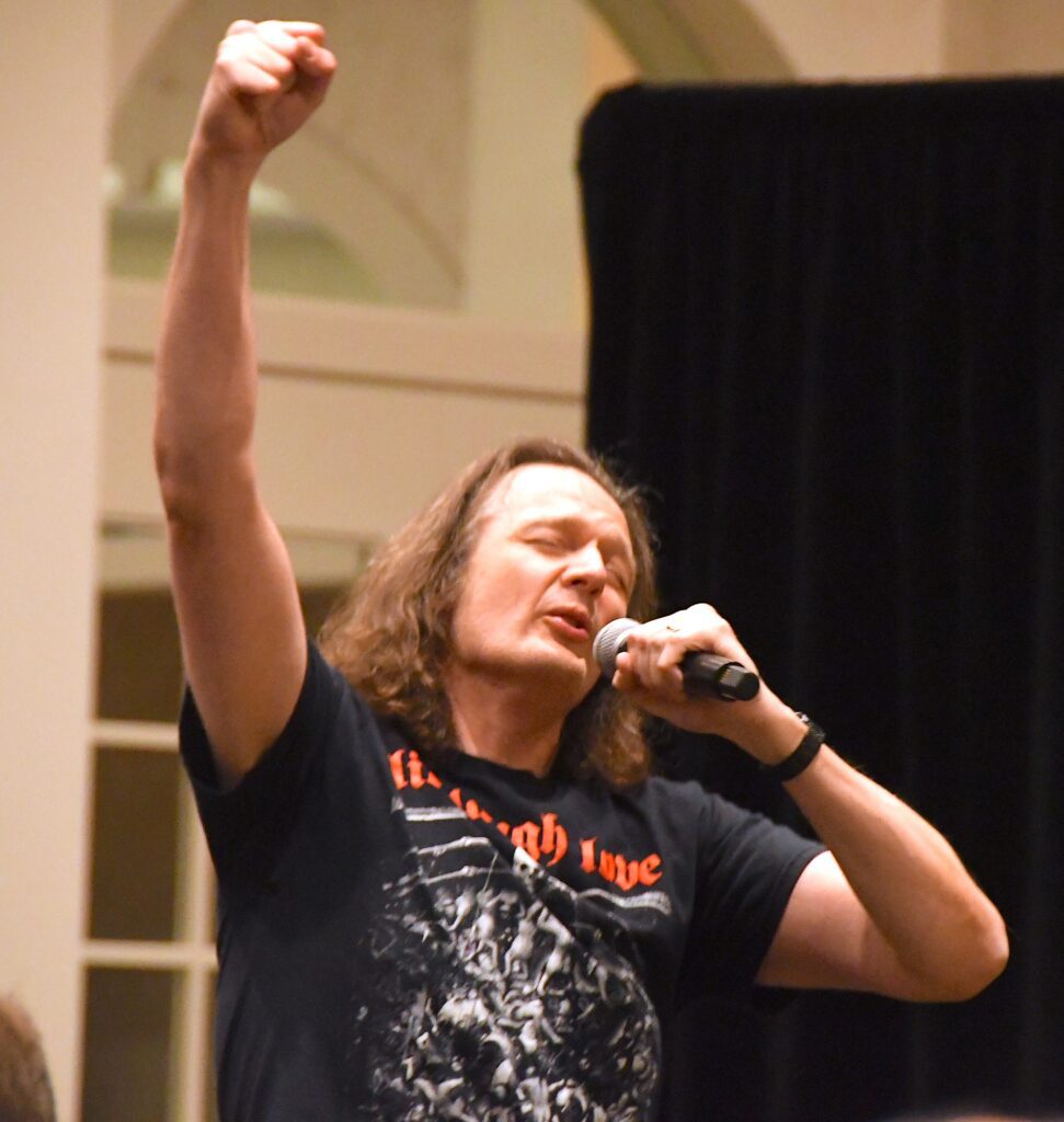 Comedy music track performer